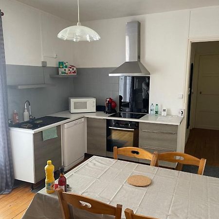 Erliz Apartment Noyon Bagian luar foto