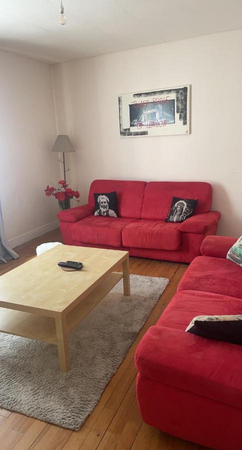 Erliz Apartment Noyon Bagian luar foto